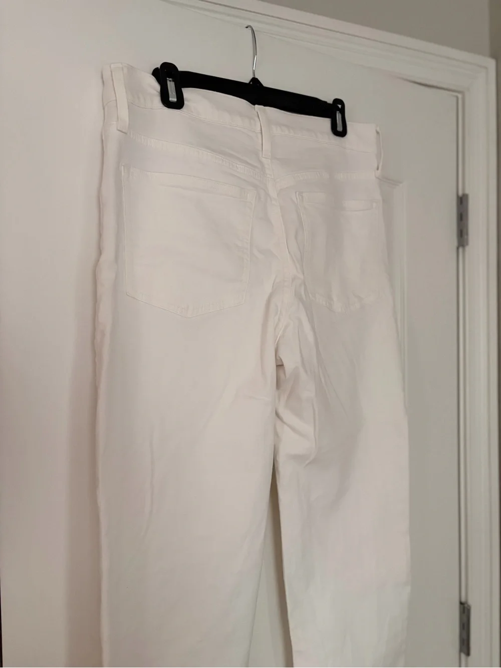J.Crew Classic Straight Jeans in white size 30